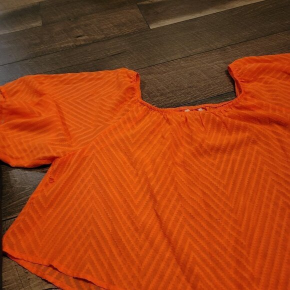 Gianni Bini Orange sheer crop top size med. - Picture 3 of 6